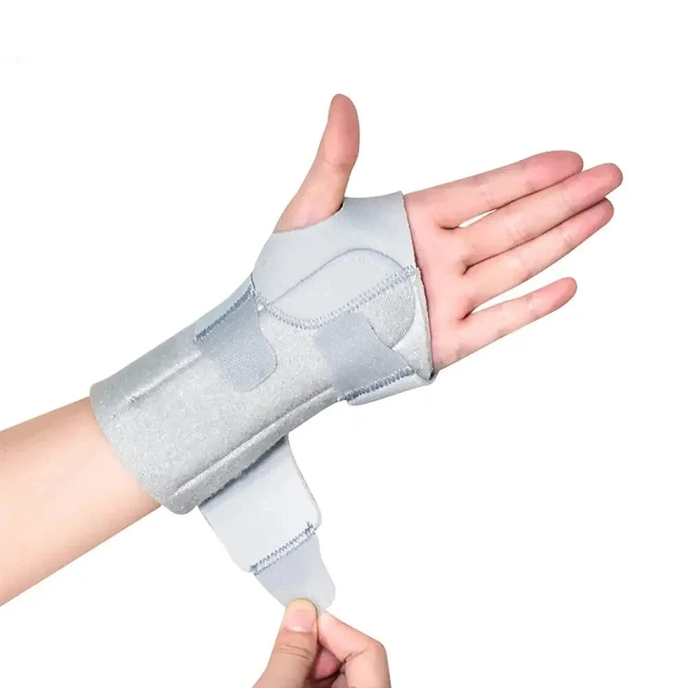 GOMOREON 1Pcs Adjustable Wrist Support Brace Carpal Tunnel Wrist Compression Wrap for Arthritis Tendinitis Pain Relief